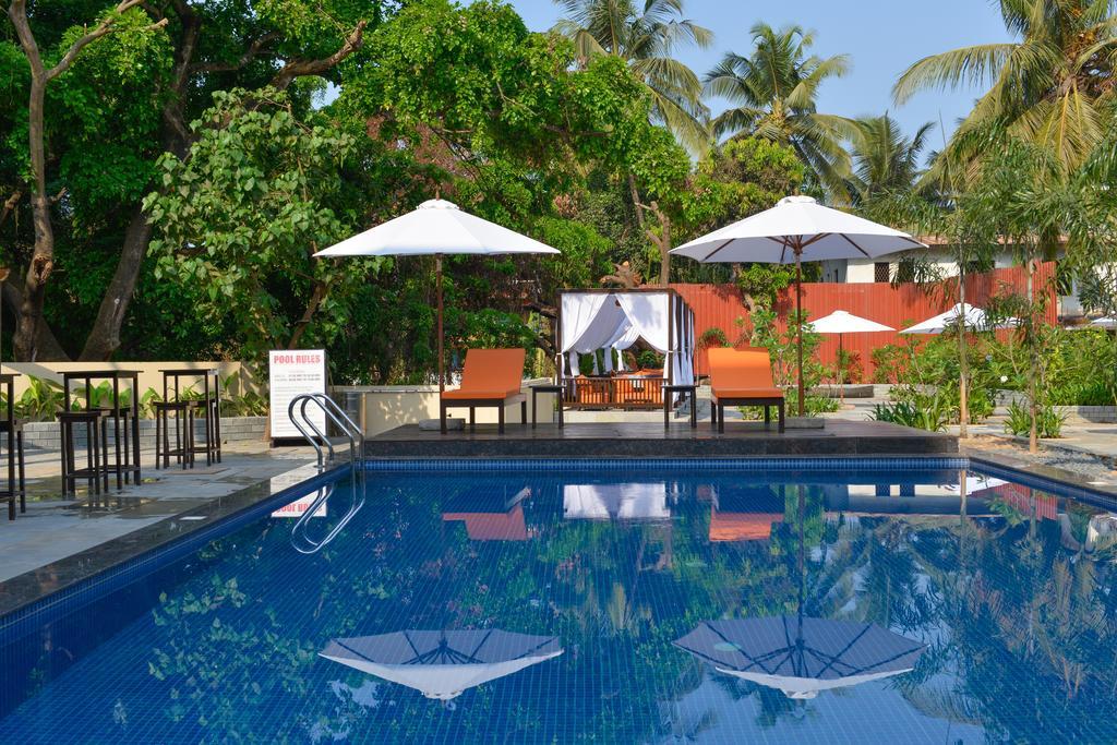 Sinq Beach Resort Калангуте Екстериор снимка