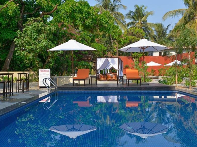 Sinq Beach Resort Калангуте Екстериор снимка